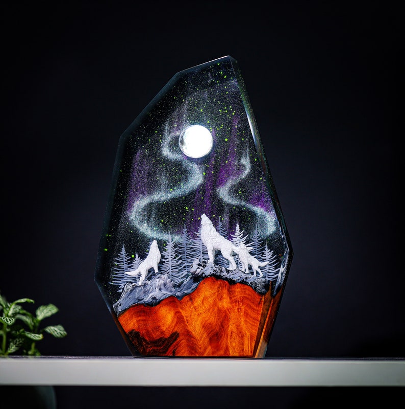Howling Wolf in Hunter moon Night Lamp Aurora Borealis night Light