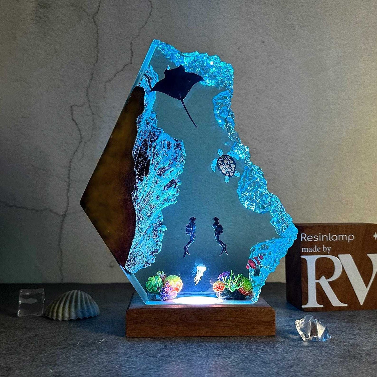 Ocean Lamp: Manta Rays, Divers, Sea Turtle Night Light