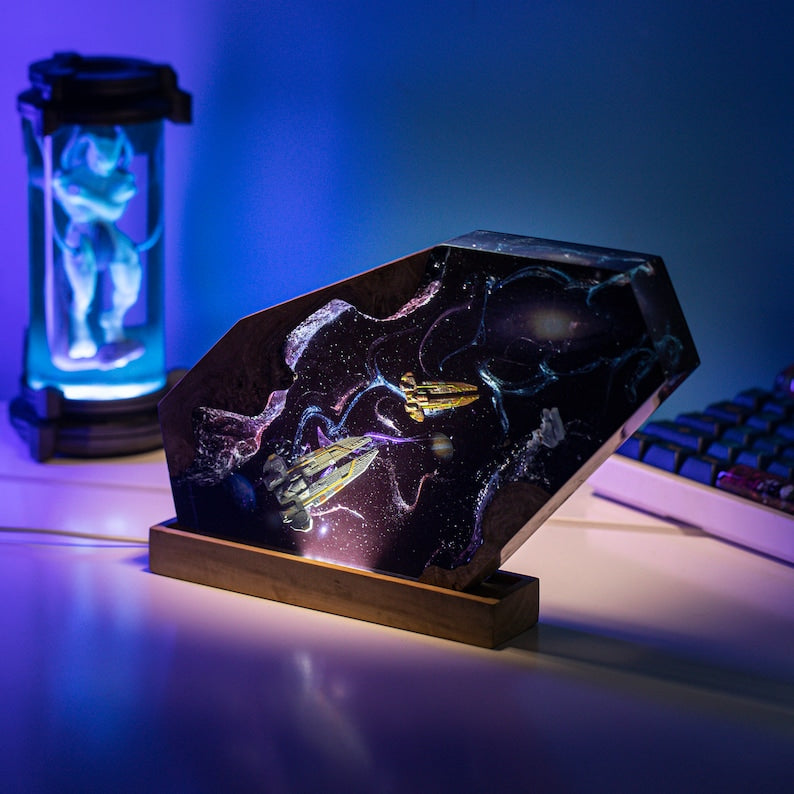SPACESHIPS & ASTRONAUT in INTERSTELLAR Resin Lamp