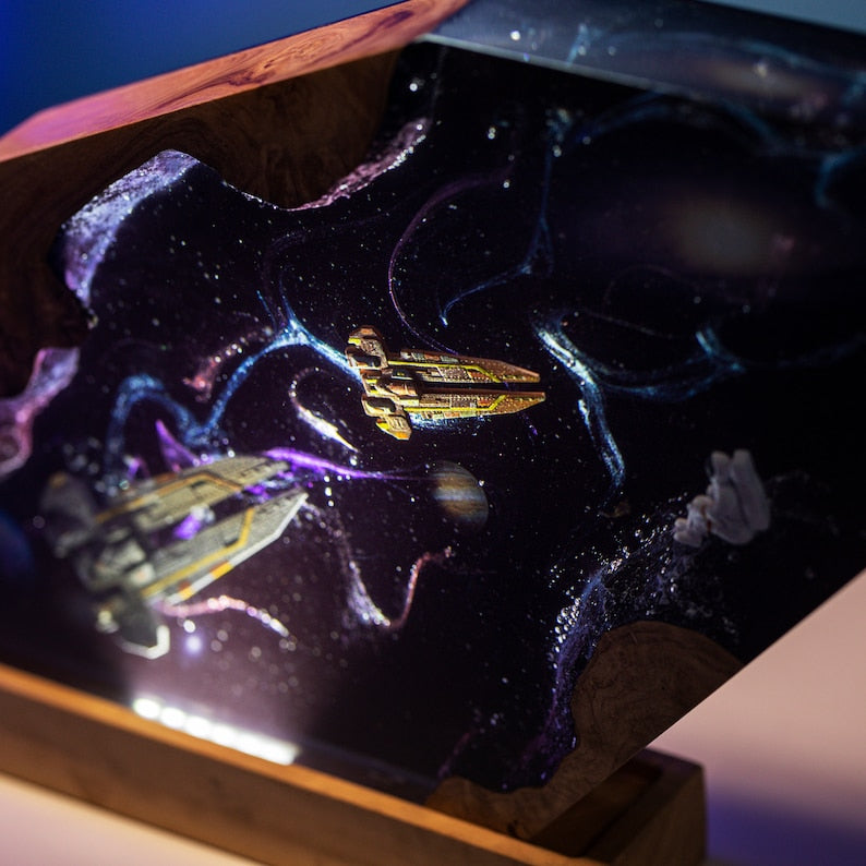 SPACESHIPS & ASTRONAUT in INTERSTELLAR Resin Lamp