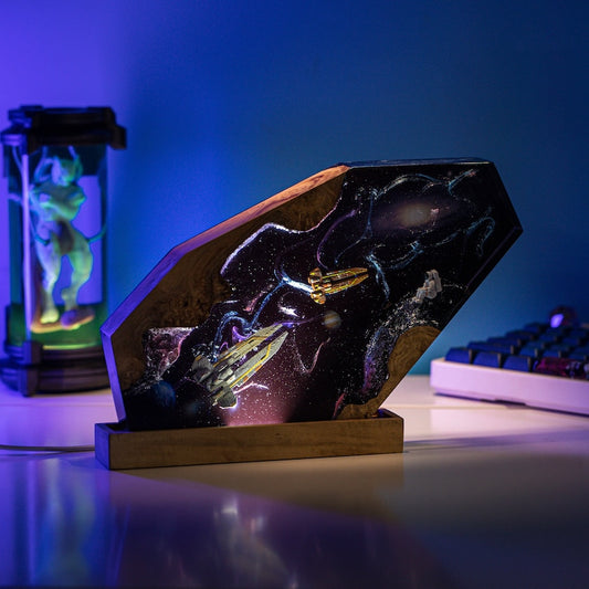 SPACESHIPS & ASTRONAUT in INTERSTELLAR Resin Lamp