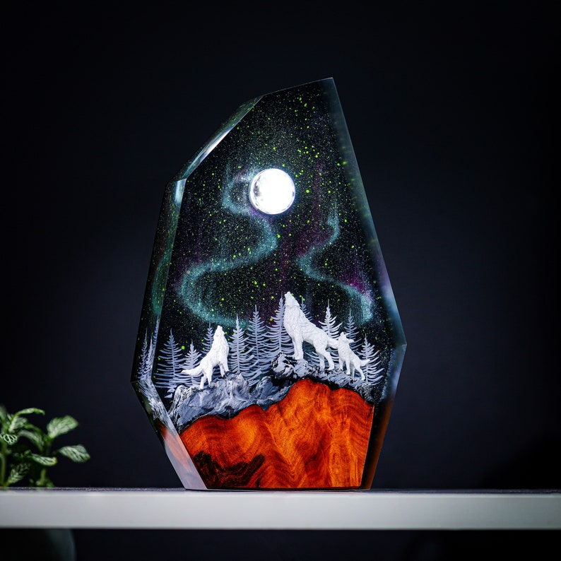 Howling Wolf in Hunter moon Night Lamp Aurora Borealis night Light