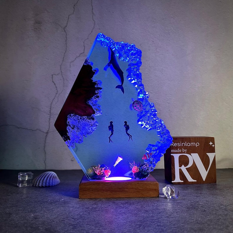 Epoxy Resin Ocean Lamp: Whale, Divers, and Sea Life Night Light