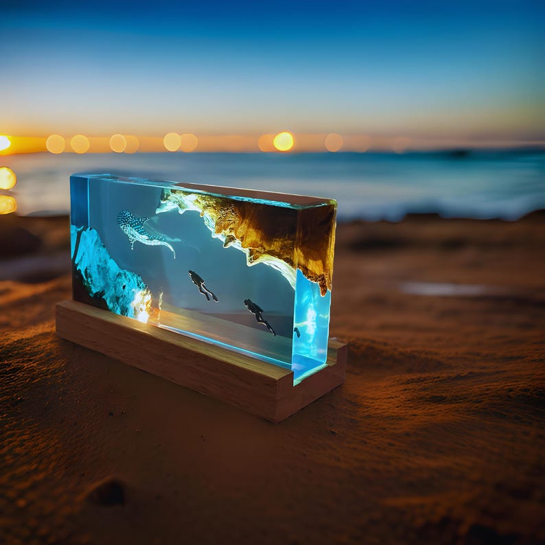 Deep Sea Resin Lamp: Whale, Scuba Divers, LED Night Light