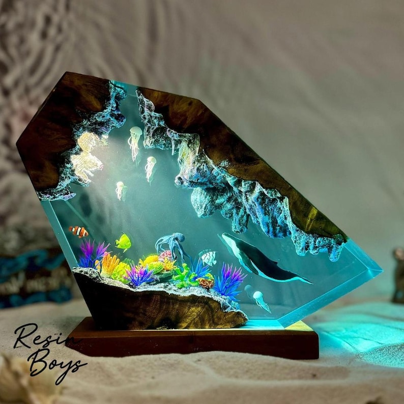 Resin Ocean Lamp with Whale & Jellyfish – Handmade Underwater Night Light